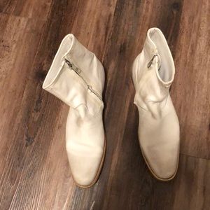 Winter white ankle boot by N.D.C.